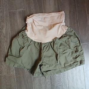 Maternity shorts